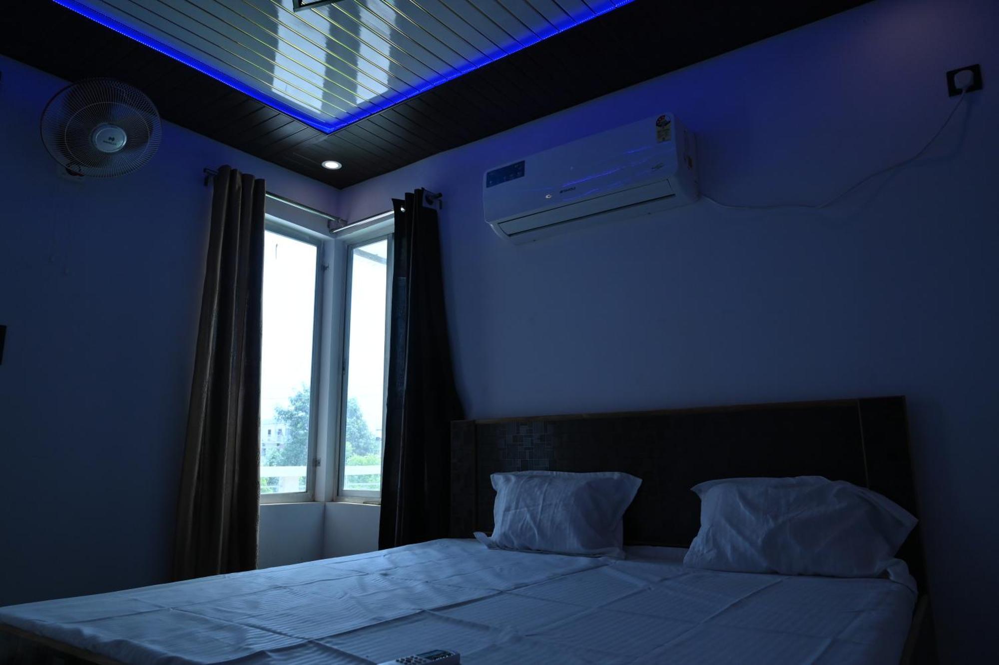 Privyrooms Gorakhpur Εξωτερικό φωτογραφία