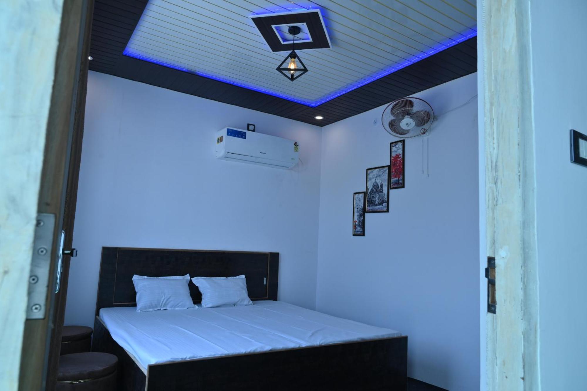 Privyrooms Gorakhpur Εξωτερικό φωτογραφία