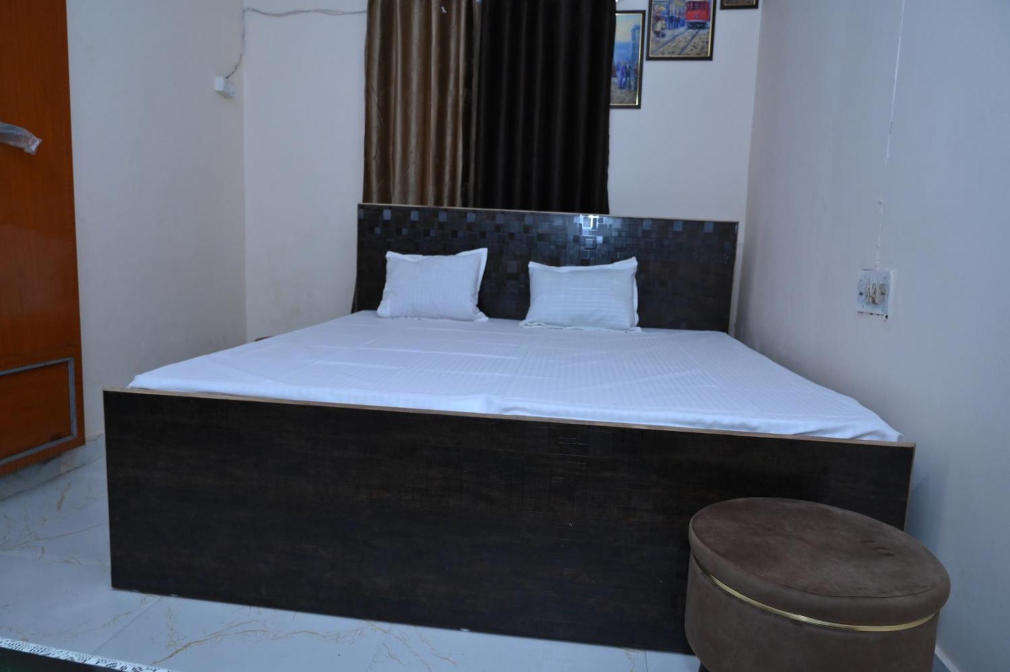 Privyrooms Gorakhpur Εξωτερικό φωτογραφία